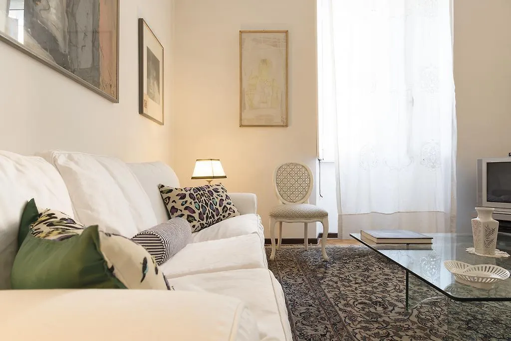 Flower'S Market Apartment - Charme Holidays Róma Olaszország