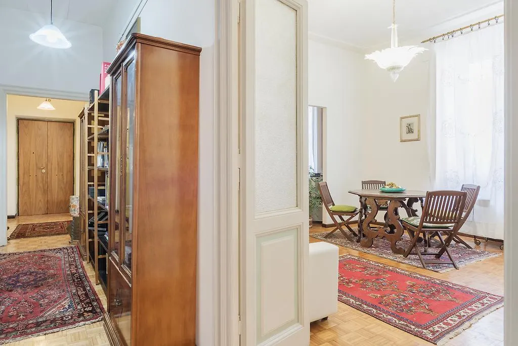 Flower'S Market Apartment - Charme Holidays Roma 0*,